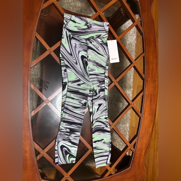lululemon athletica Base Pace HR Black, White and Mint Leggings-25" - Picture 1 of 5